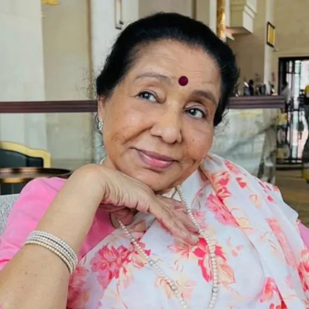 Asha Bhosle's son Anand Bhosle reacts to singer's death hoax news, says 'It's untrue'
