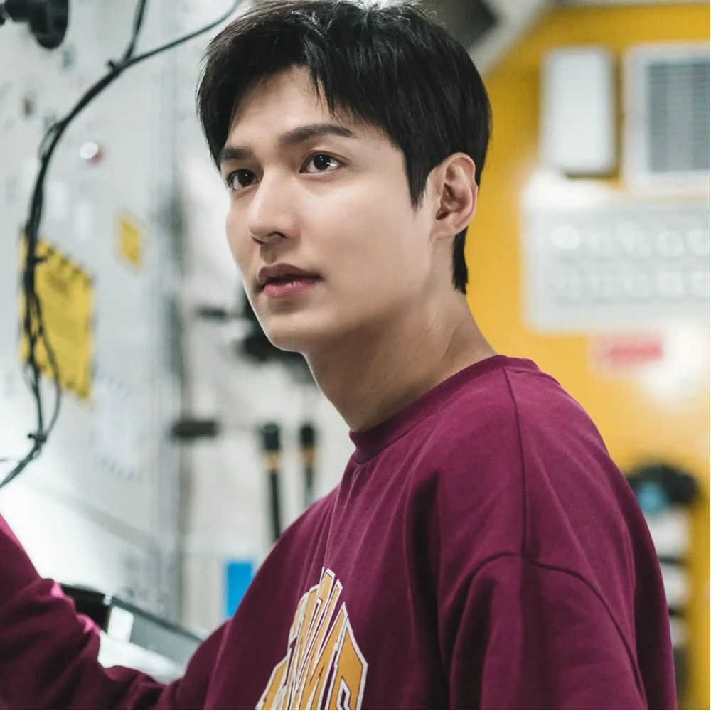 Lee Min Ho bids farewell to beloved pet dog Choco, fans send condolences ahead of Omniscient Reader: The Prophecy release