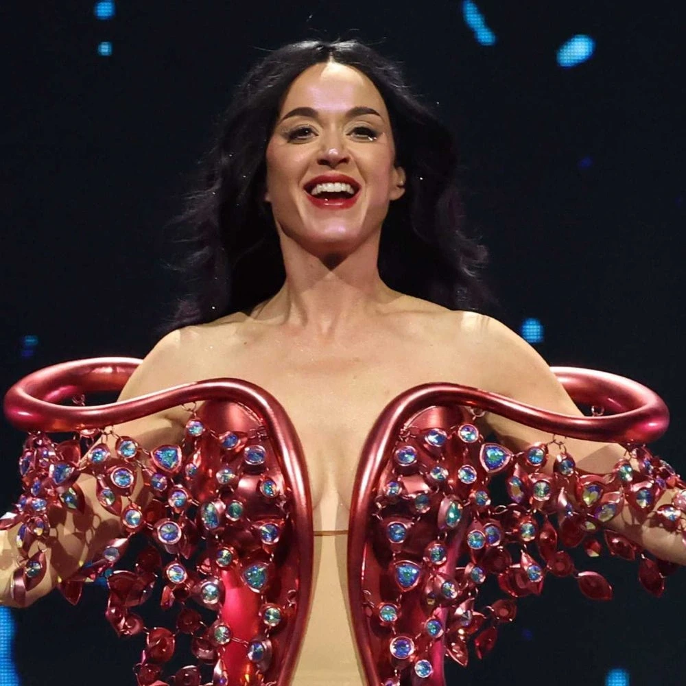 Katy Perry Breaks Down in Tears Onstage After Orlando Bloom Breakup, Here's What Happened