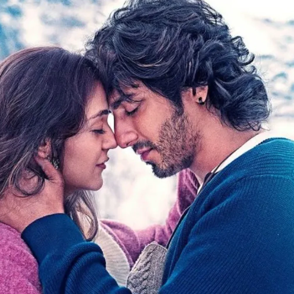 Saiyaara Final Advance Booking: Ahaan Panday and Aneet Padda starrer sells 1.90 lakh tickets in top national chains, set for BLOCKBUSTER opening