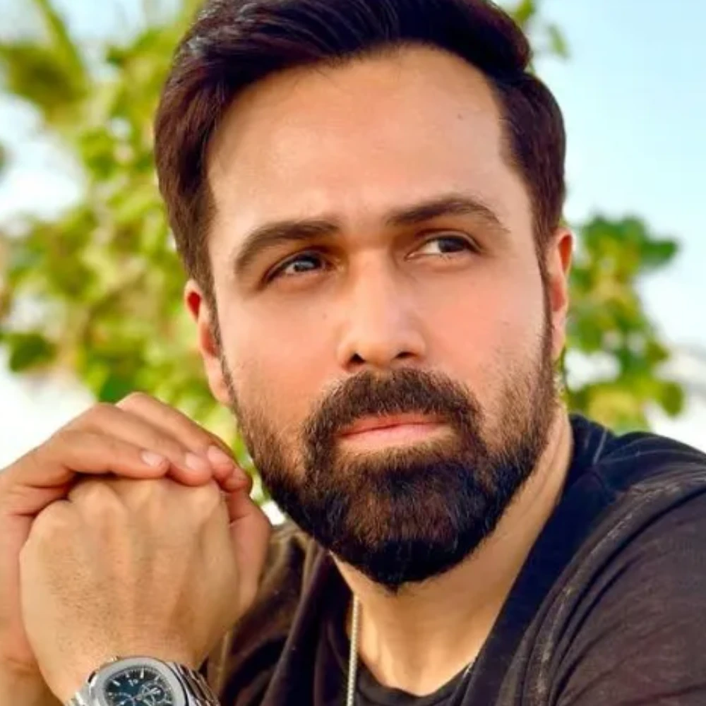 Emraan Hashmi teases fans with new profile picture, netizens say it's 'Awarapan 2' look