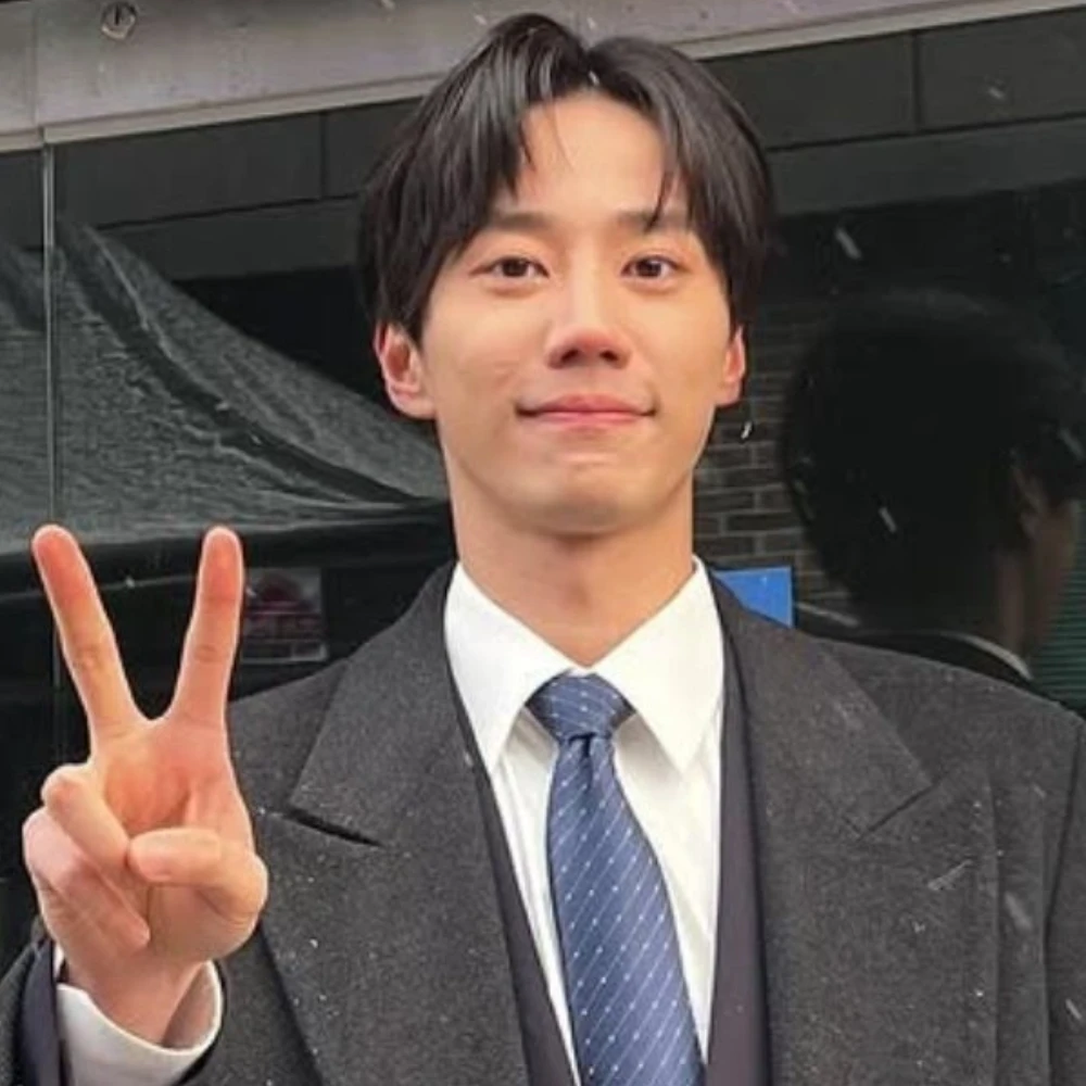 Why did Lee Jun Young apologize to Lee Jun Hyuk? Know what happened at 4th Blue Dragon Series Awards