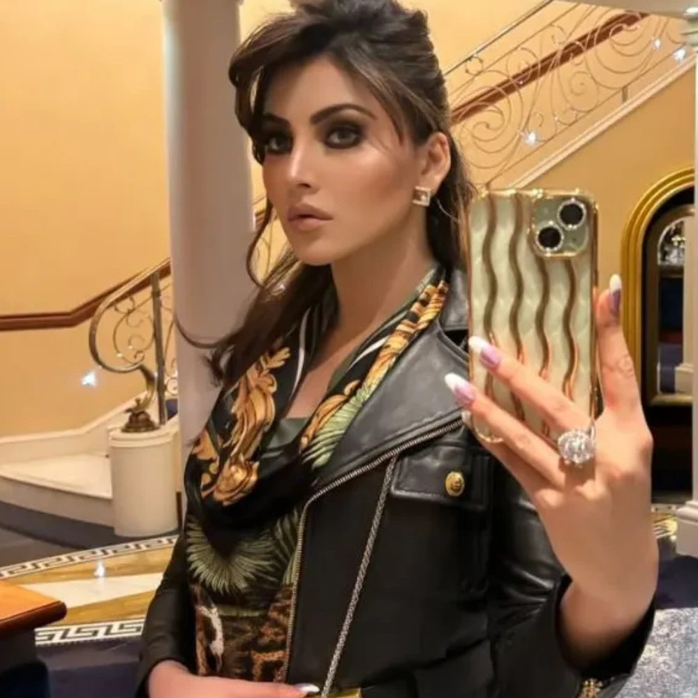 'First Indian woman to sell Teddy bears': Urvashi Rautela gets trolled for decorating expensive Birkin bag with Labubu dolls at Wimbledon 2025