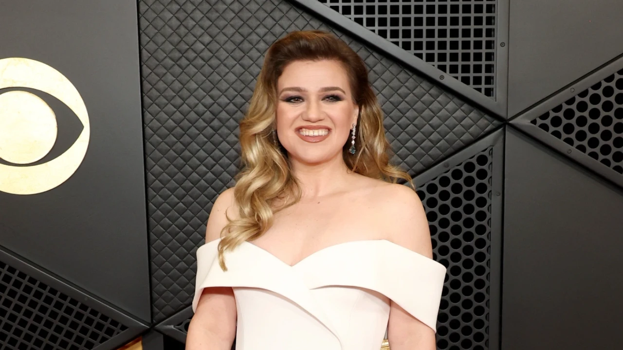 Kelly Clarkson via Getty Images Getty Images