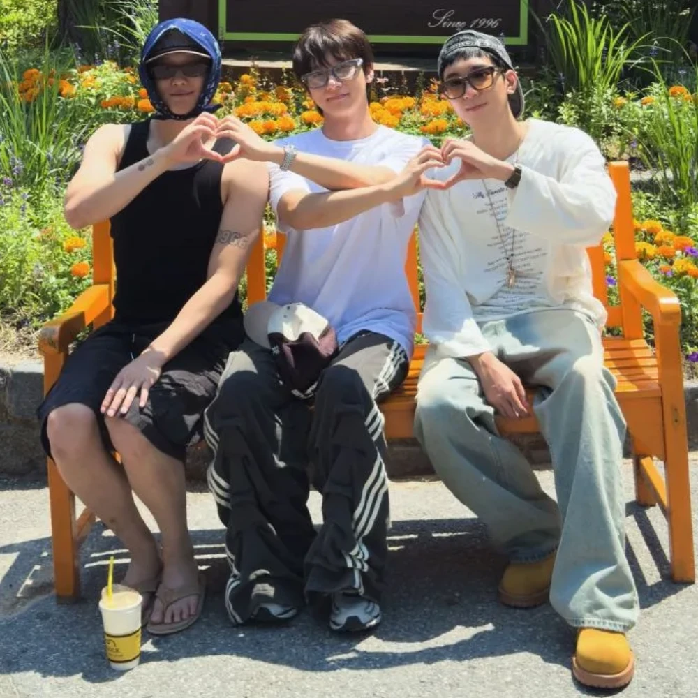 SEVENTEEN’s Wonwoo attends Hoshi, Woozi's concert, hangs out with WOODZ, MONSTA X's I.M during military break
