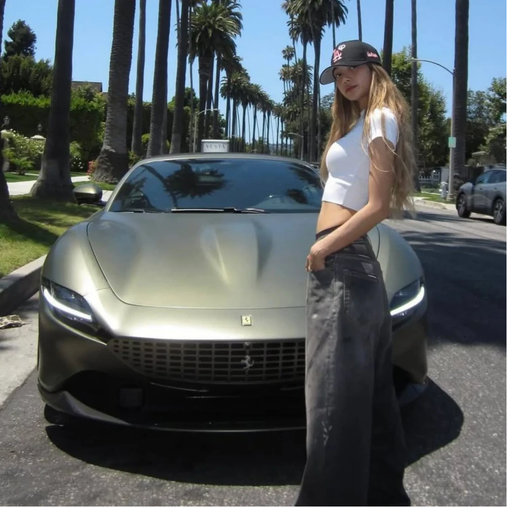 ‘Straight outta Batman’s garage’: BLACKPINK Lisa’s 380 million KRW Ferrari leaves fans gasping