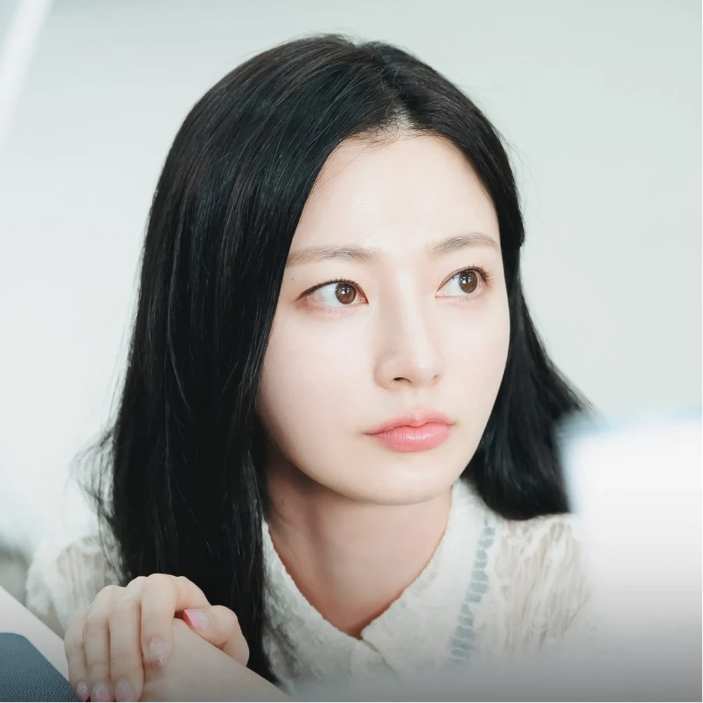 Song Ha Yoon’s accuser asks actress to stop 'manipulating public,' reveals reason for not answering police summons
