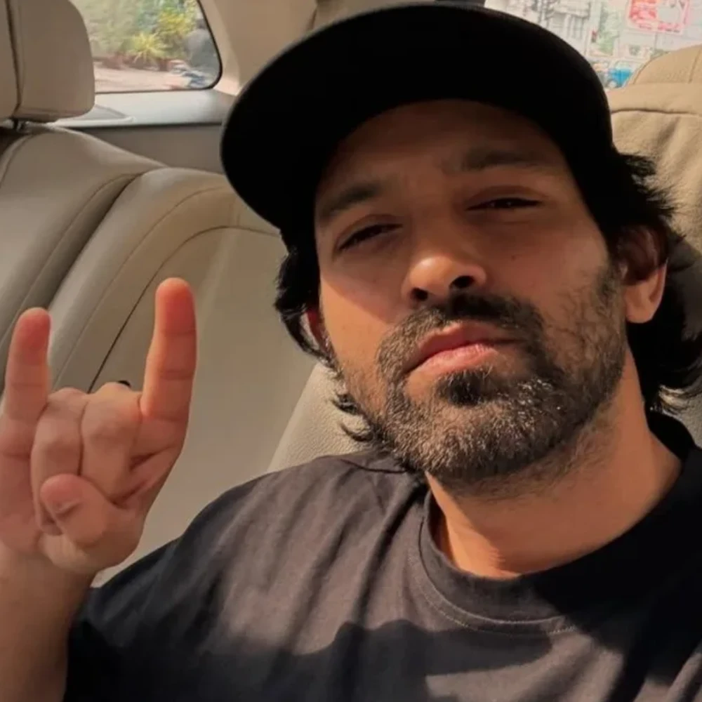 Vikrant Massey reacts to claims of outsiders not getting enough opportunities in Bollywood