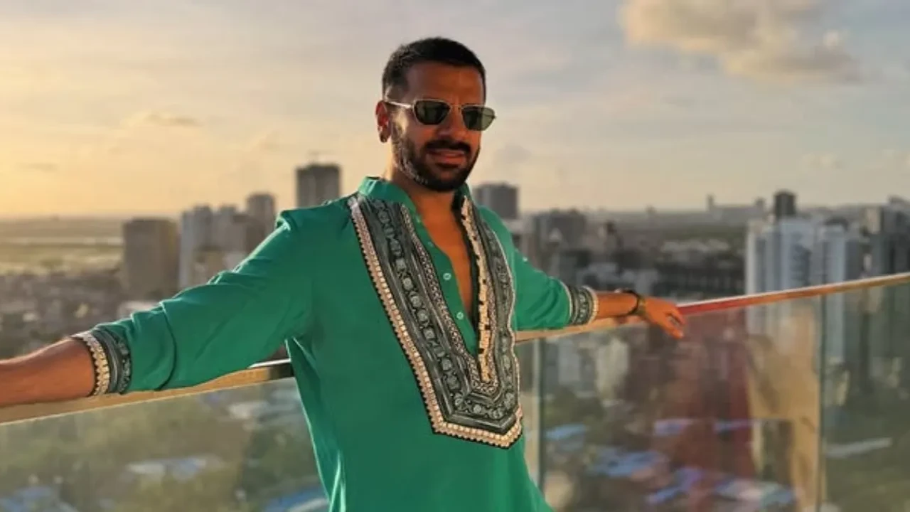 Karan Veer Mehra’s Mumbai House: Inside Bigg Boss 18 winner's home where modernity meets old-school nostalgia (PC: Karan Veer Mehra IG) Karan Veer Mehra’s Mumbai House: Inside Bigg Boss 18 winner's home where modernity meets old-school nostalgia