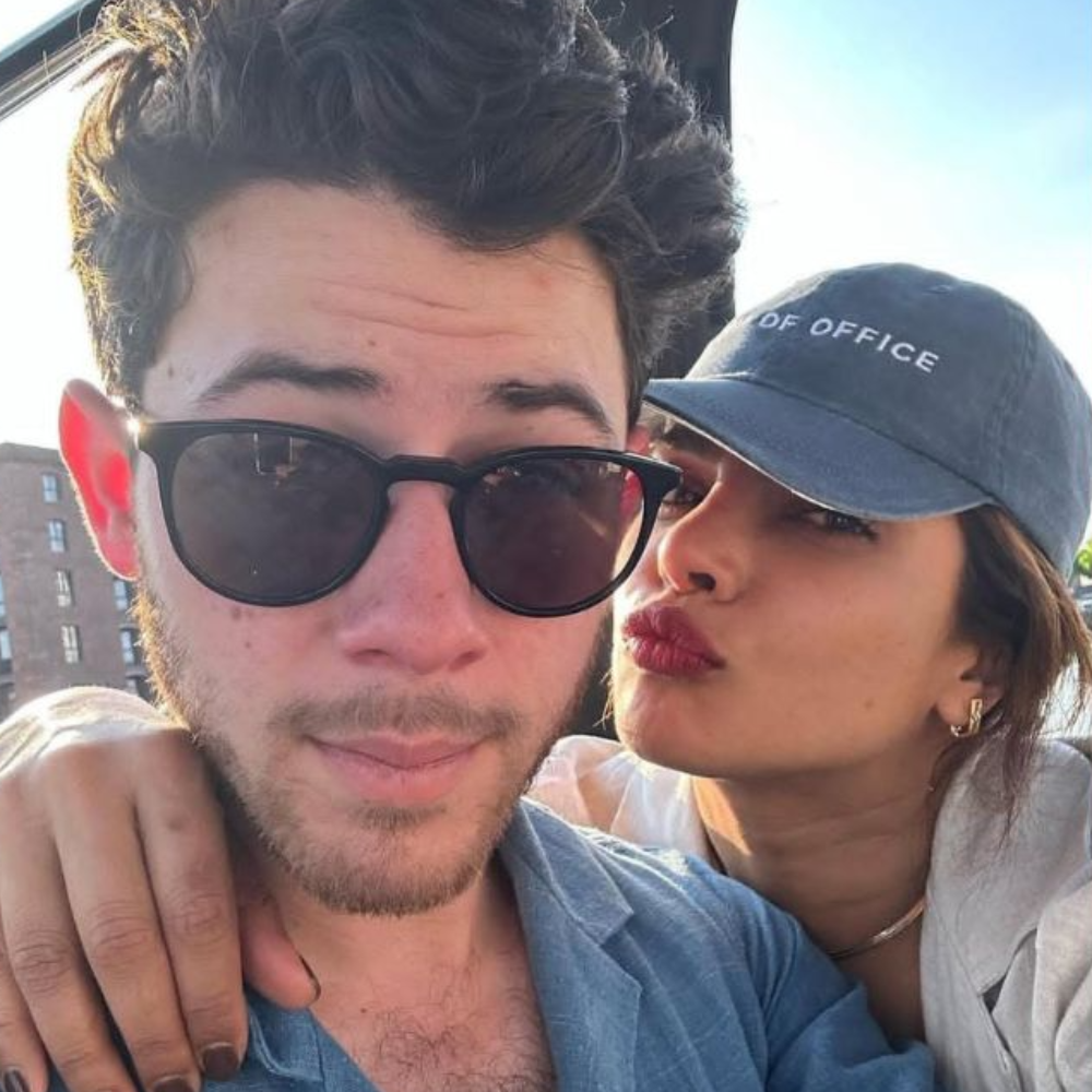 Priyanka Chopra-Nick Jonas Kiss During 4th of July Party, Get Slammed Over Double Standards for Fireworks in India and NY