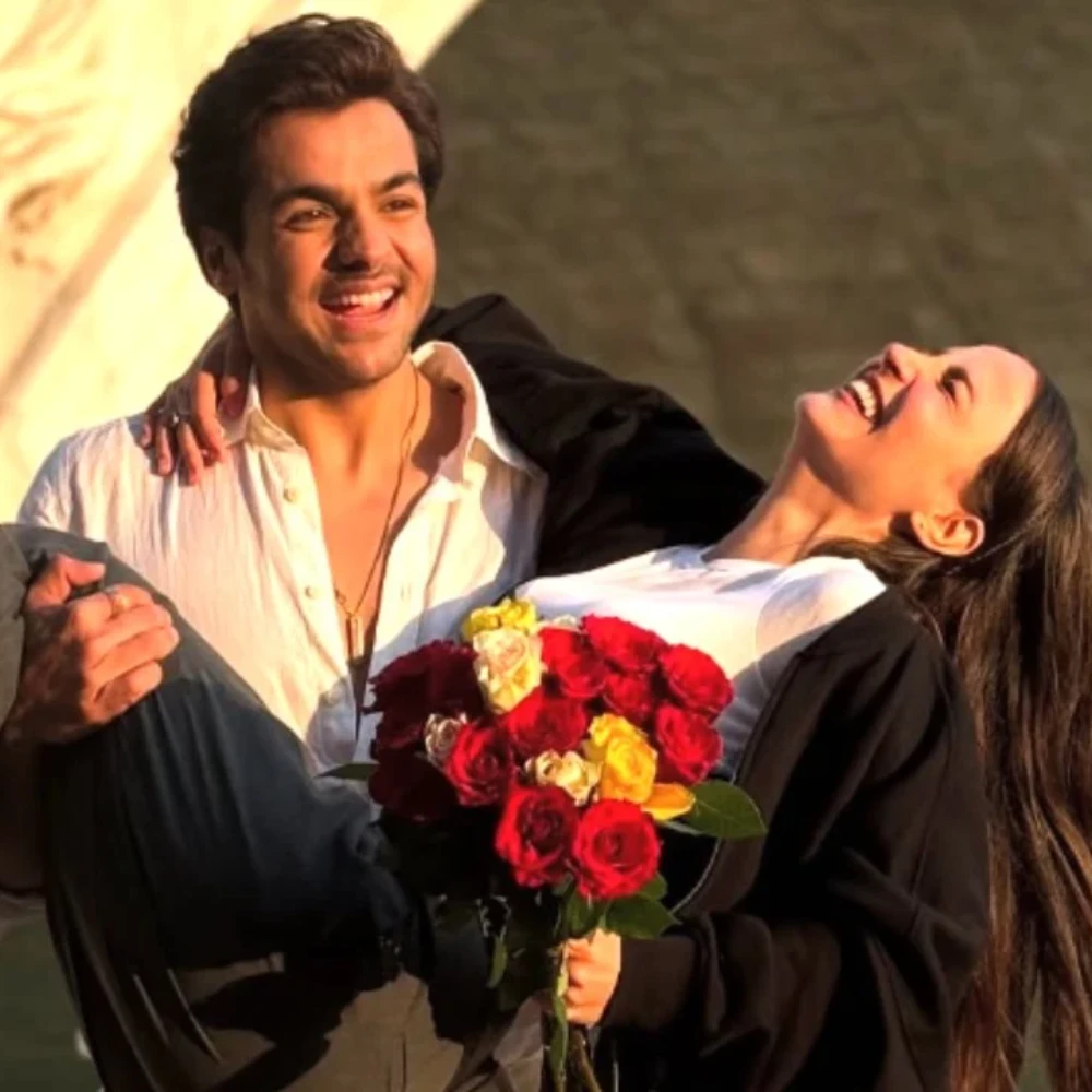 When did Ashish Chanchlani and Elli AvRam first meet? Fans take his ‘Finally’ post as relationship confirmation