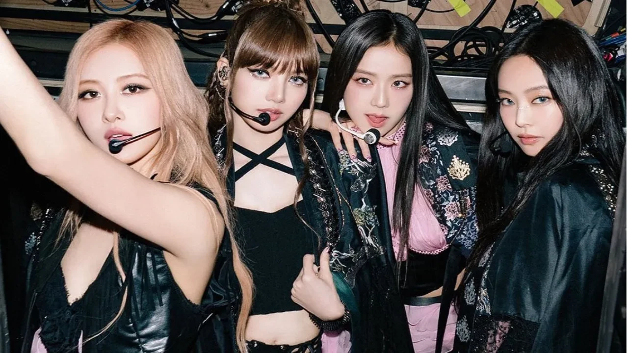 BLACKPINK: courtesy of BLACKPINK's X BLACKPINK: courtesy of BLACKPINK's X