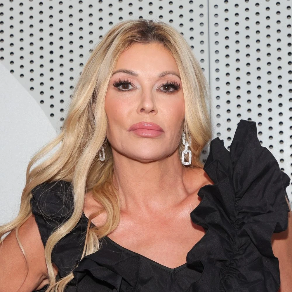 Brandi Glanville Suffers Facial Burns After Using Nair to Treat Suspected Parasite in Viral TikTok Video