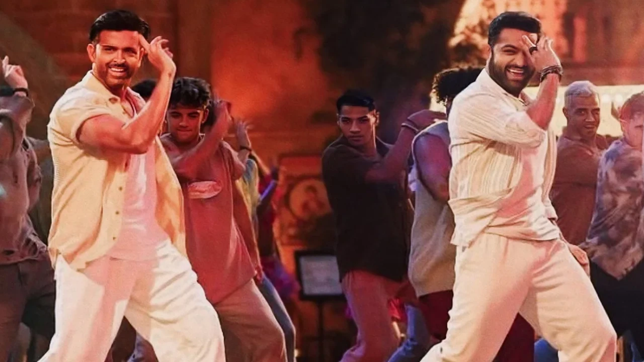 Box Office Trends: War 2 (Hindi) set for a good jump on Independence Day; Hrithik Roshan and NTR starrer hits Rs 70 crore in 2 days Box Office Trends: War 2 (Hindi) set for a good jump on Independence Day; Hrithik Roshan and NTR starrer hits Rs 70 crore in 2 days