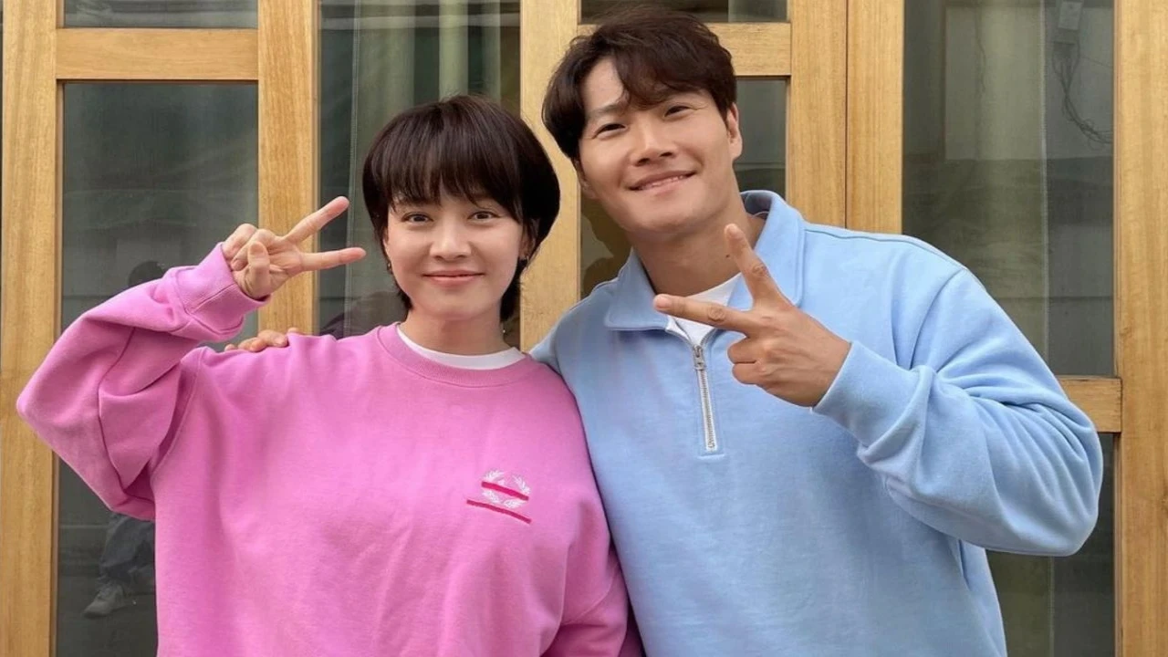Song Ji Hyo, Kim Jong Kook: courtesy of Song Ji Hyo's Instagram