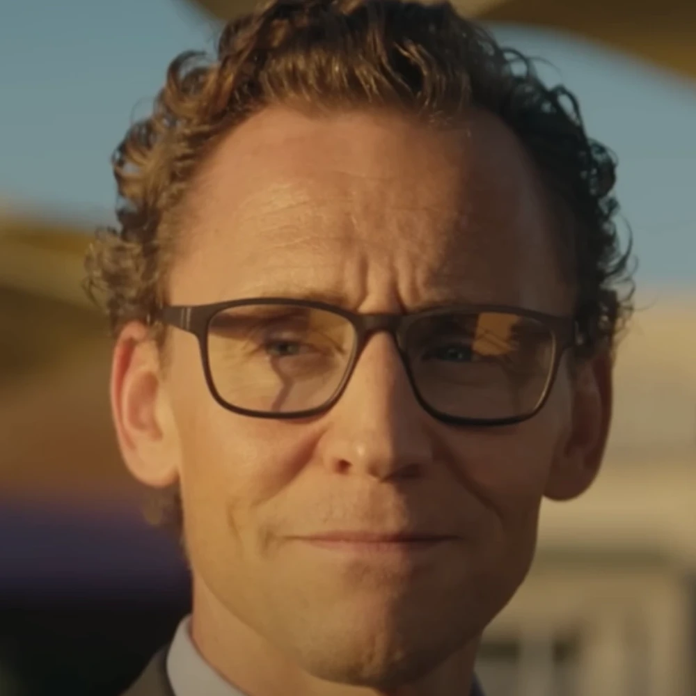 Tom Hiddleston Taken Aback By Taylor Swift Mention During Interview, Reacts to Ex-Girlfriend's Name