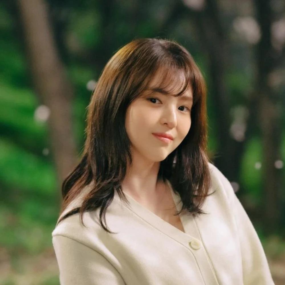 Han So Hee to lead Solo Leveling live action with Byeon Woo Seok? Netflix locks leads for big Korean project