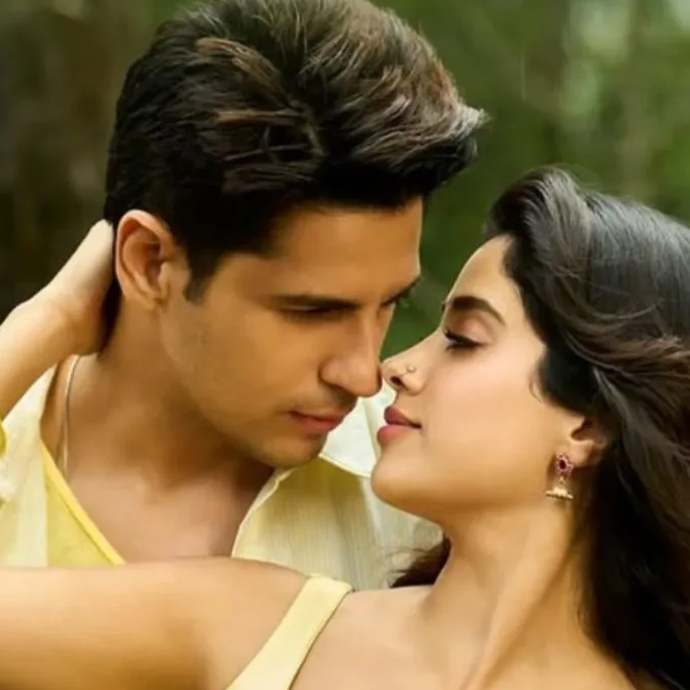 Param Sundari Opening Weekend Box Office: Sidharth Malhotra and Janhvi Kapoor starrer does well to collect Rs 26 crore in 3 days