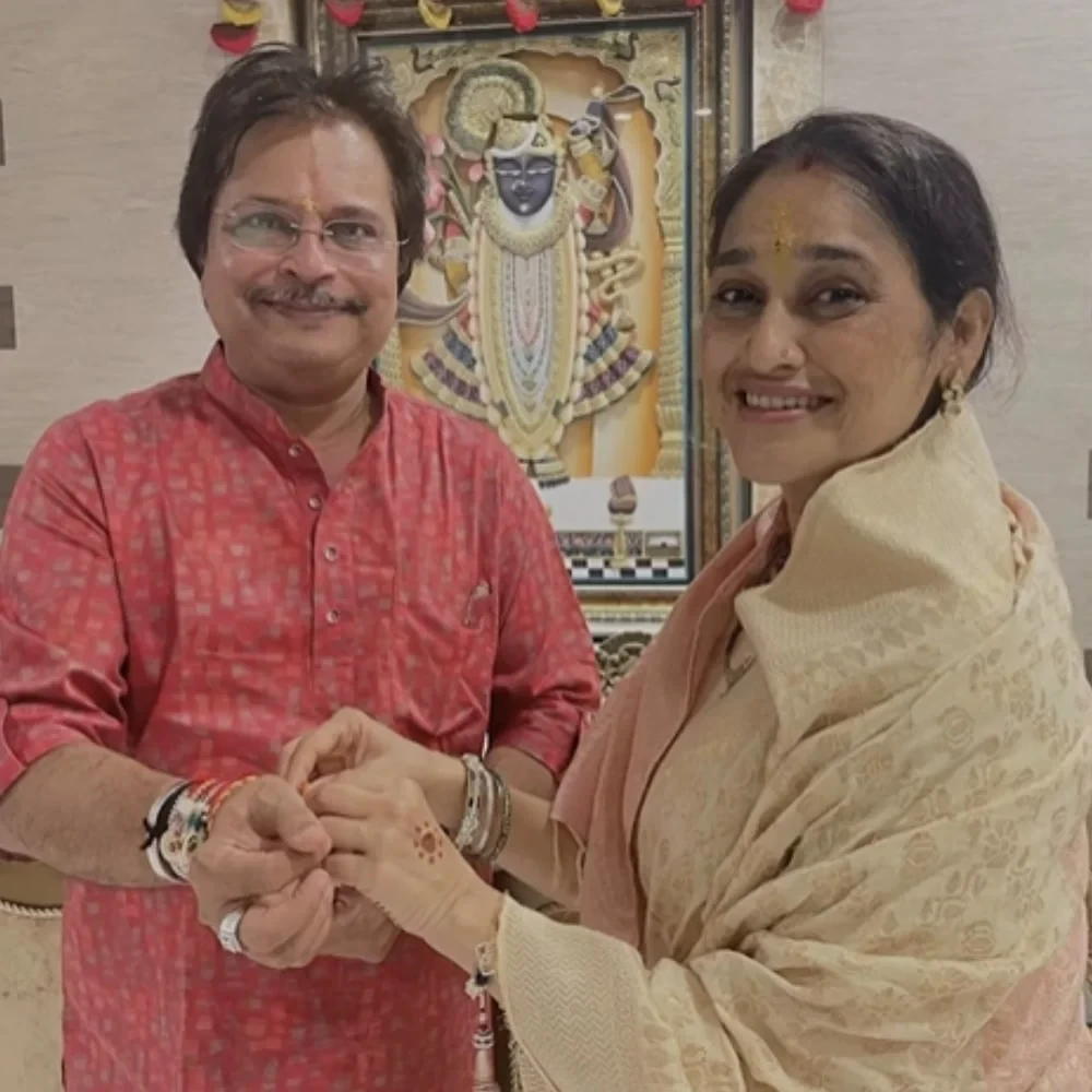 WATCH: Asit Modi visits Disha Vakani aka Daya Ben’s house, their reunion leaves Taarak Mehta Ka Ooltah Chashmah fans berserk