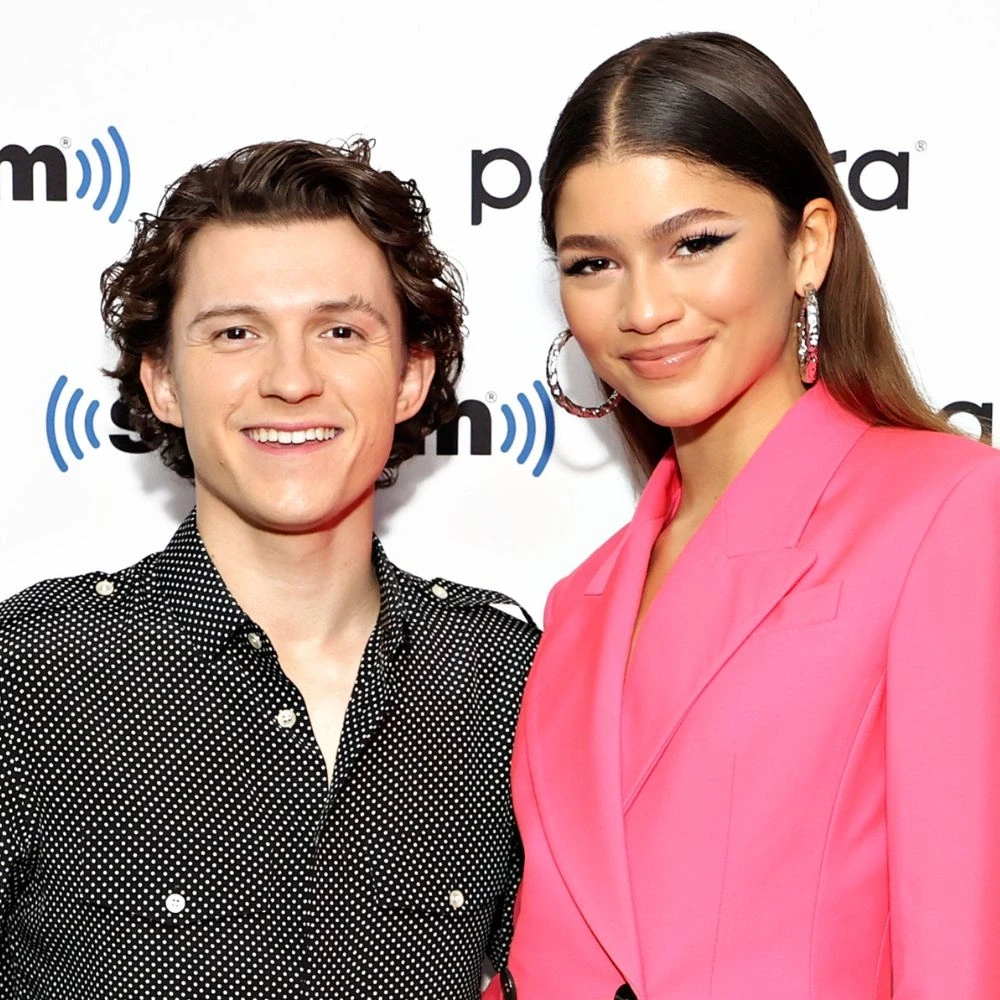 Zendaya and Tom Holland Blend Romance and Work With London Walk and Indian Lunch on Spider-Man Set