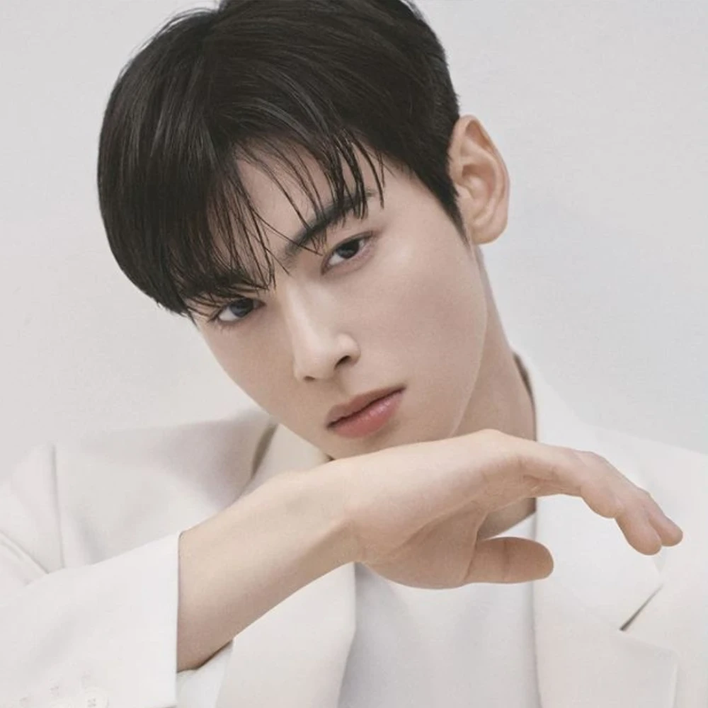 Cha Eun Woo’s younger brother grabs attention with handsome visuals as actor takes military break, PIC