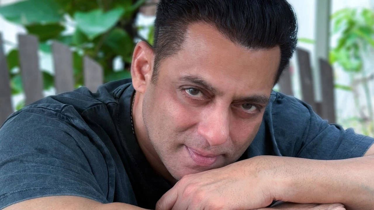 Salman Khan is in advanced talks with Mahesh Narayanan on a period thriller 