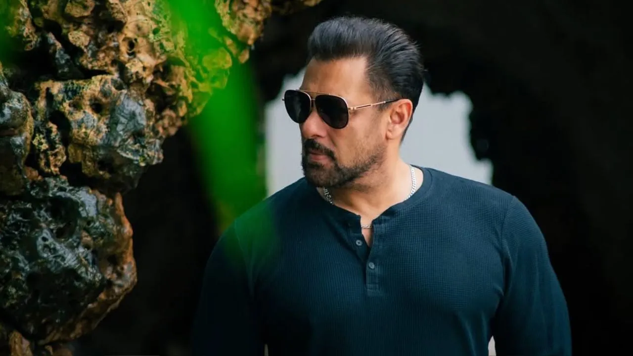 Salman Khan completes 37 years in film industry 