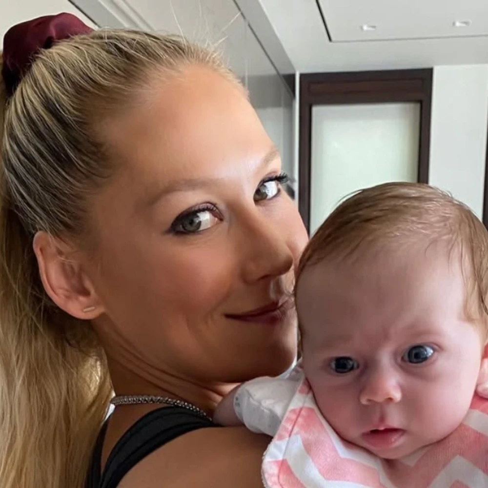 Tennis star Anna Kournikova expecting fourth child with Enrique Iglesias at 44: Reports