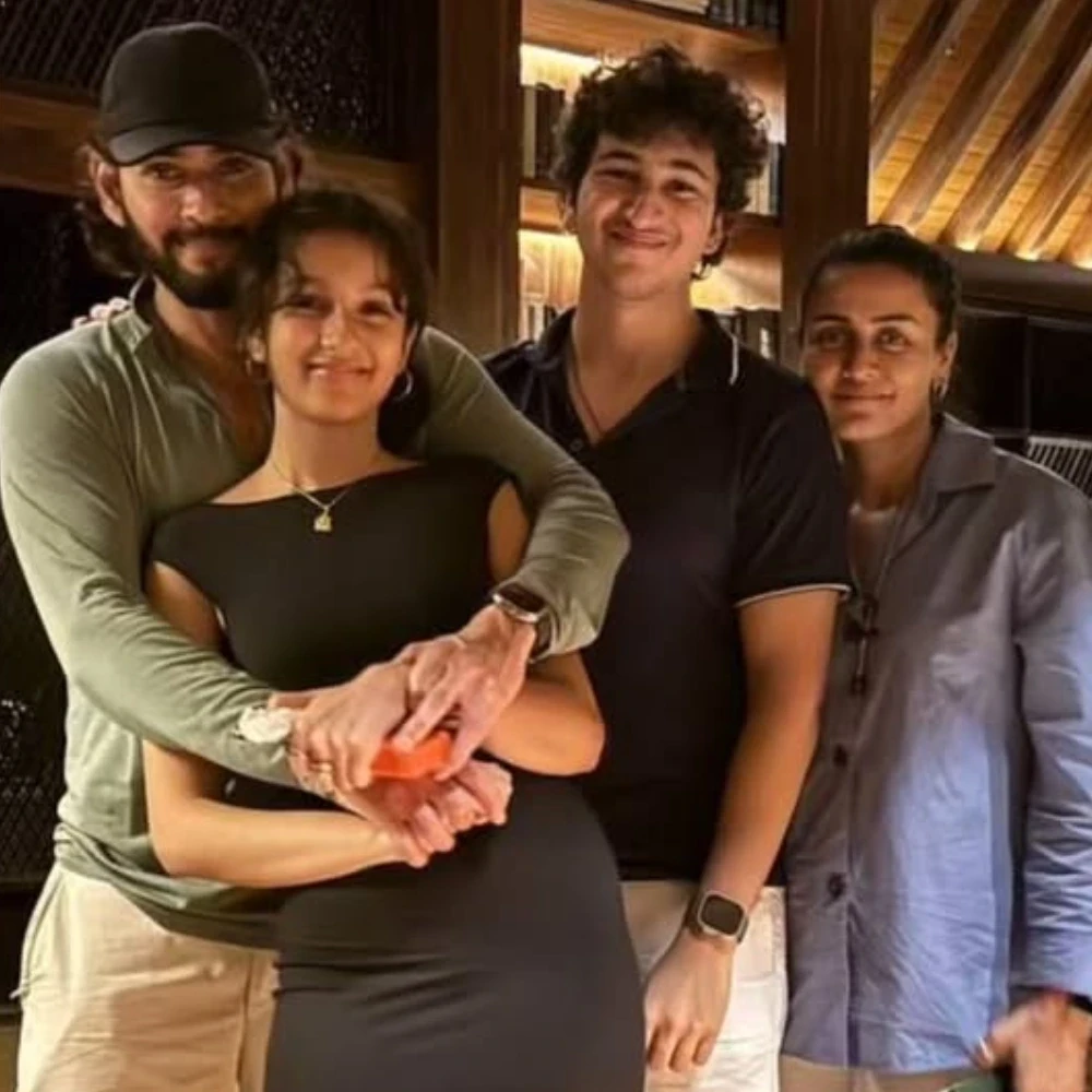 Namrata Shirodkar celebrates dreamy husband Mahesh Babu's birthday with loved-up messag... 