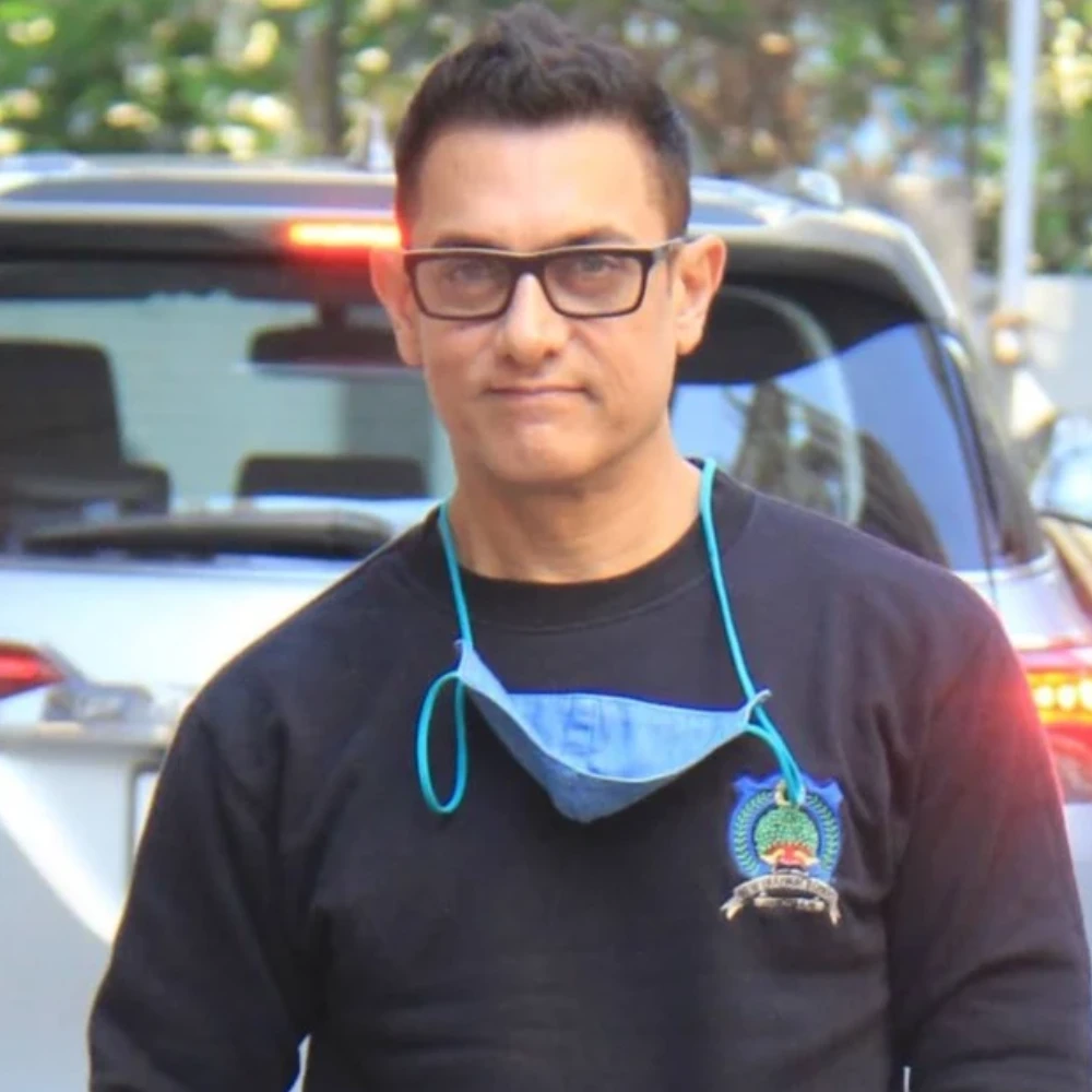 Aamir Khan moves out of his own house to rented apartment for Rs 24.5 Lakh, becomes Shah Rukh Khan's neighbour