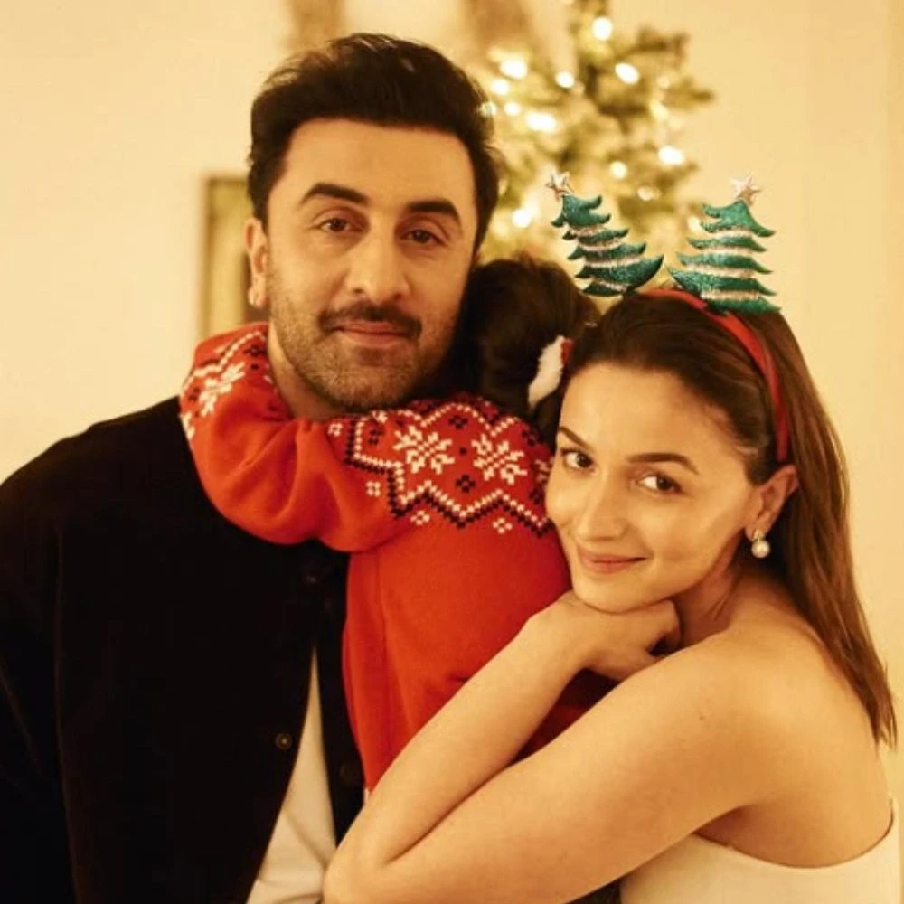 Alia Bhatt's intense gym sesh is graced by her and Ranbir Kapoor's daughter Raha, don't miss kid's photography skills