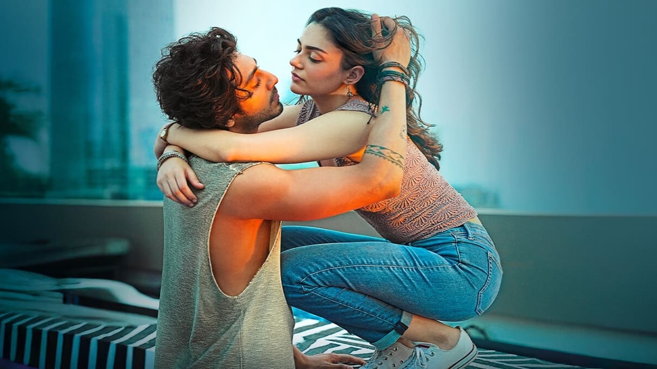 Aneet Padda and Ahaan Panday in Saiyaara (image courtesy of YRF) saiyaara,