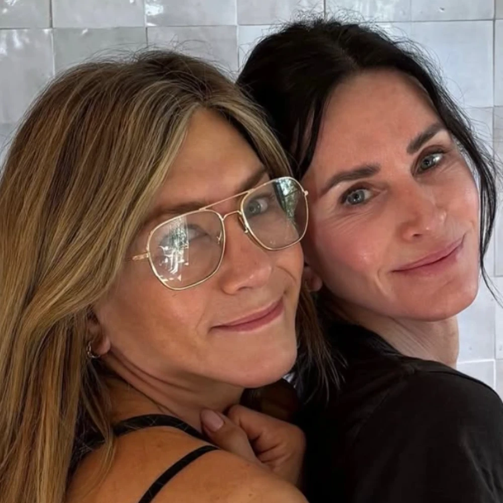 Jennifer Aniston Reveals Love Language With Friends Co-Star Courteney Cox 'Bores People to Tears’, Here's What It Is