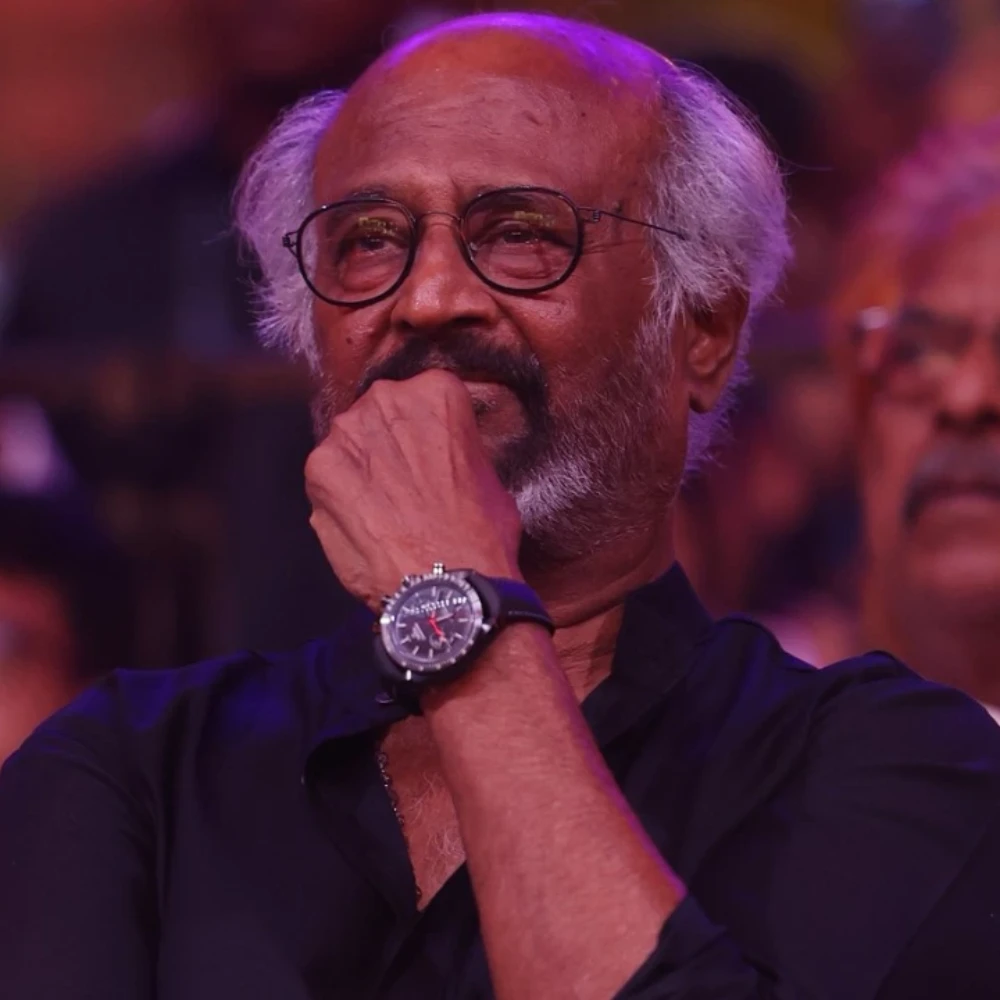 WATCH: Rajinikanth travels in economy and turns flight into a fan-meet as admirers cheer to catch a glimpse of him