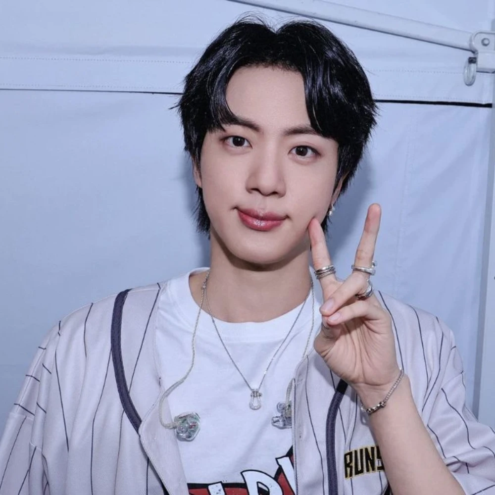 Jin reacts to ARMY learning Korean for BTS, reveals why he’s ‘scared’ of touching hands at concert: ‘Feel so bad…’