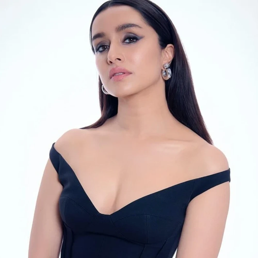 EXCLUSIVE: Shraddha Kapoor gears up to start Laxman Utekar’s next in November; Begins training in classical dance