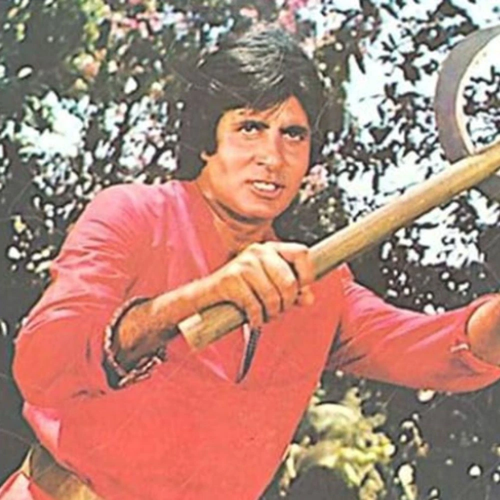Did you know Amitabh Bachchan almost lost his life after Coolie accident, doctors declared…: Here’s what really happened