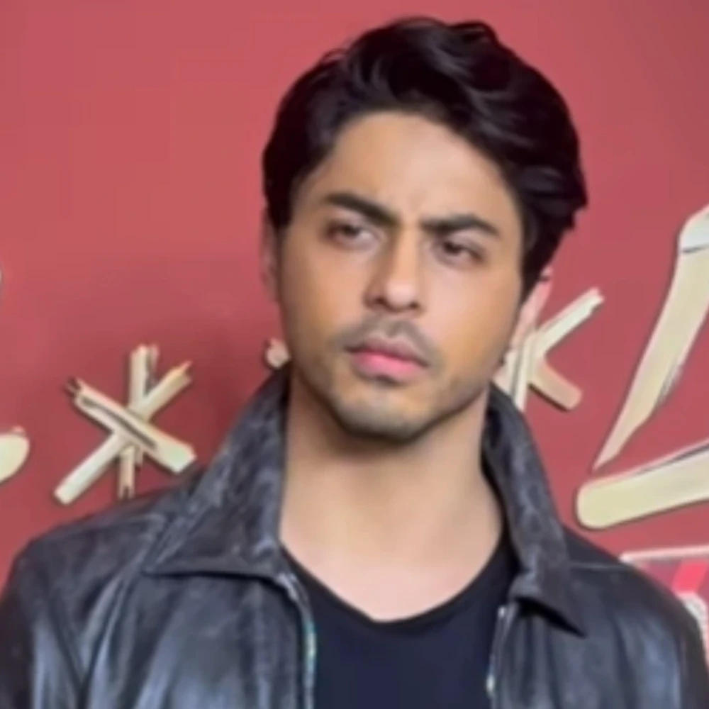 Netizens can't keep calm as Bobby Deol tries to make Aryan Khan smile at Ba***ds of Bollywood premiere