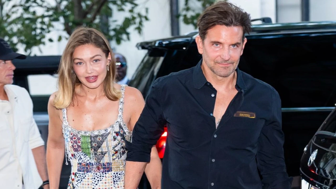 Bradley Cooper and Gigi Hadid exit hand-in-hand from a cocktail party in New York City (PC: Getty Images) Bradley Cooper and Gigi Hadid exit hand-in-hand from a cocktail party in New York City
