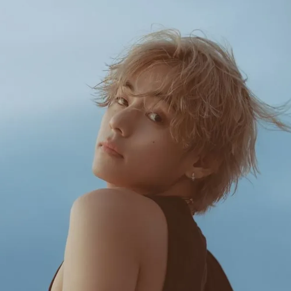 BTS’ V thanks fans for ignoring him while running 10 km at Han river and doing Bangtan gesture, know what happened