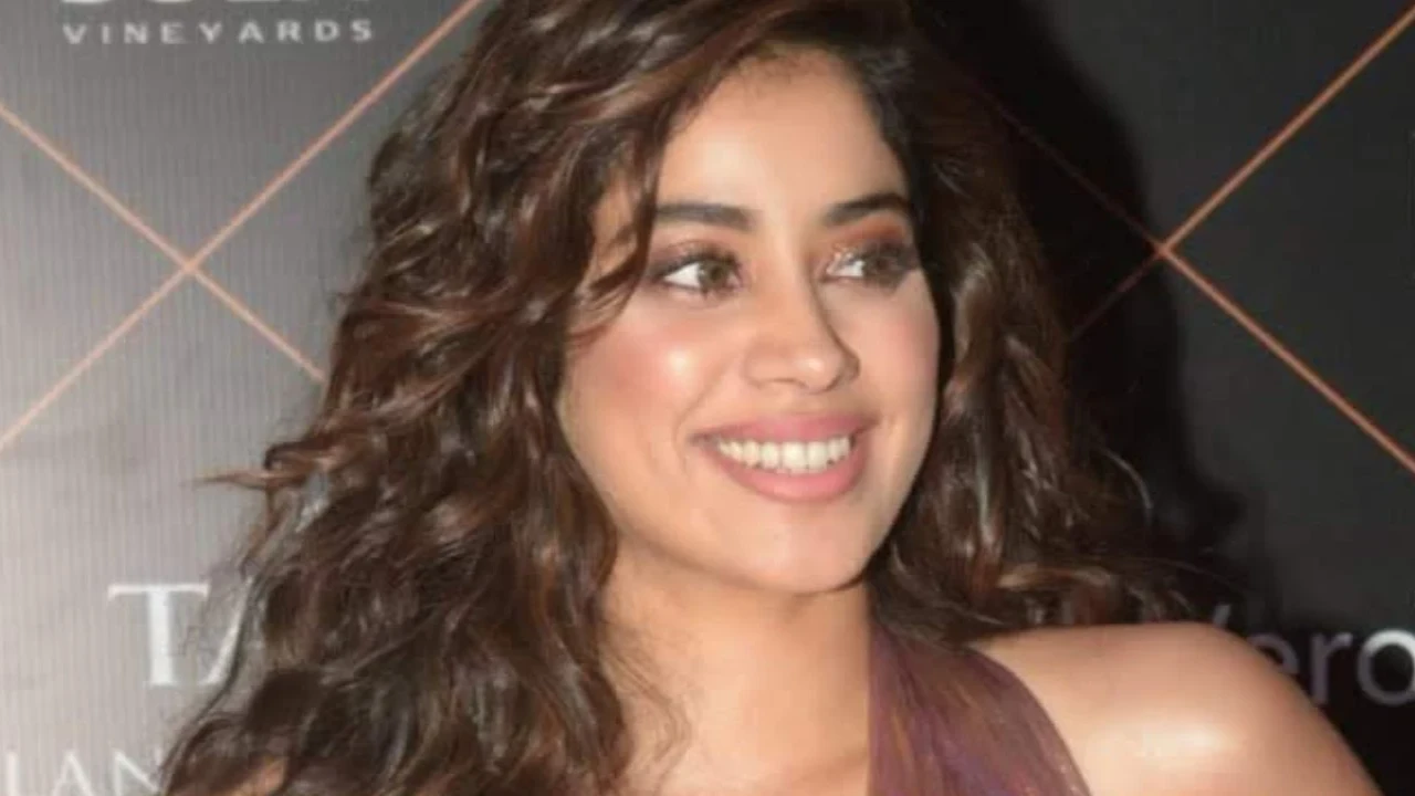 Pic credit: Pinkvilla Janhvi Kapoor says she wants a ‘quick’ wedding but a ‘very long’ honeymoon: ‘I definitely don’t want…’