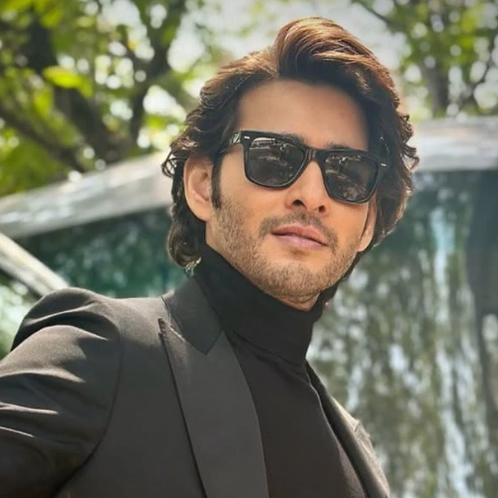 SSMB29 Leaked Pic: Mahesh Babu clicked on sets of SS Rajamouli in Kenya, under tight security