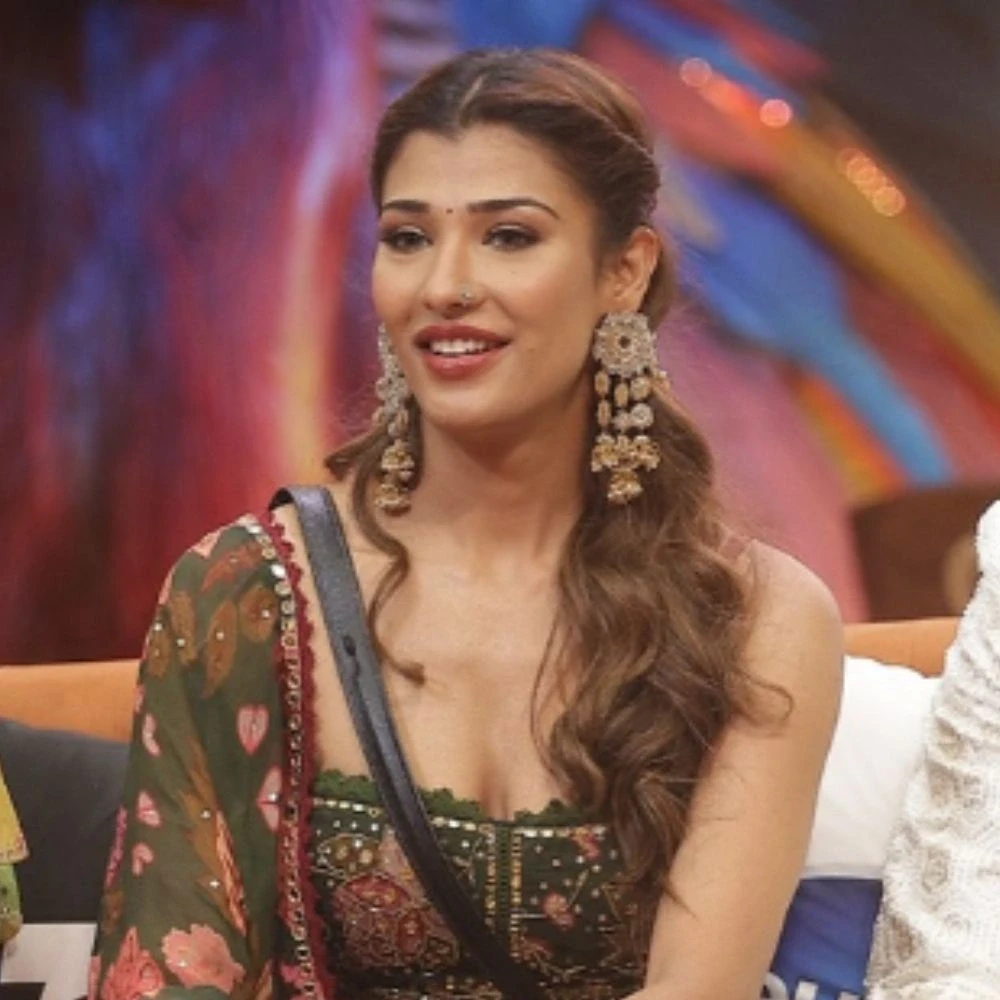 Bigg Boss 19 October 19 Written Update: Diwali fun, Nehal-Baseer’s chemistry to eviction surprise Bigg Boss 19 October 19 Written Update: Diwali fun, Nehal-Baseer’s chemistry to eviction surprise