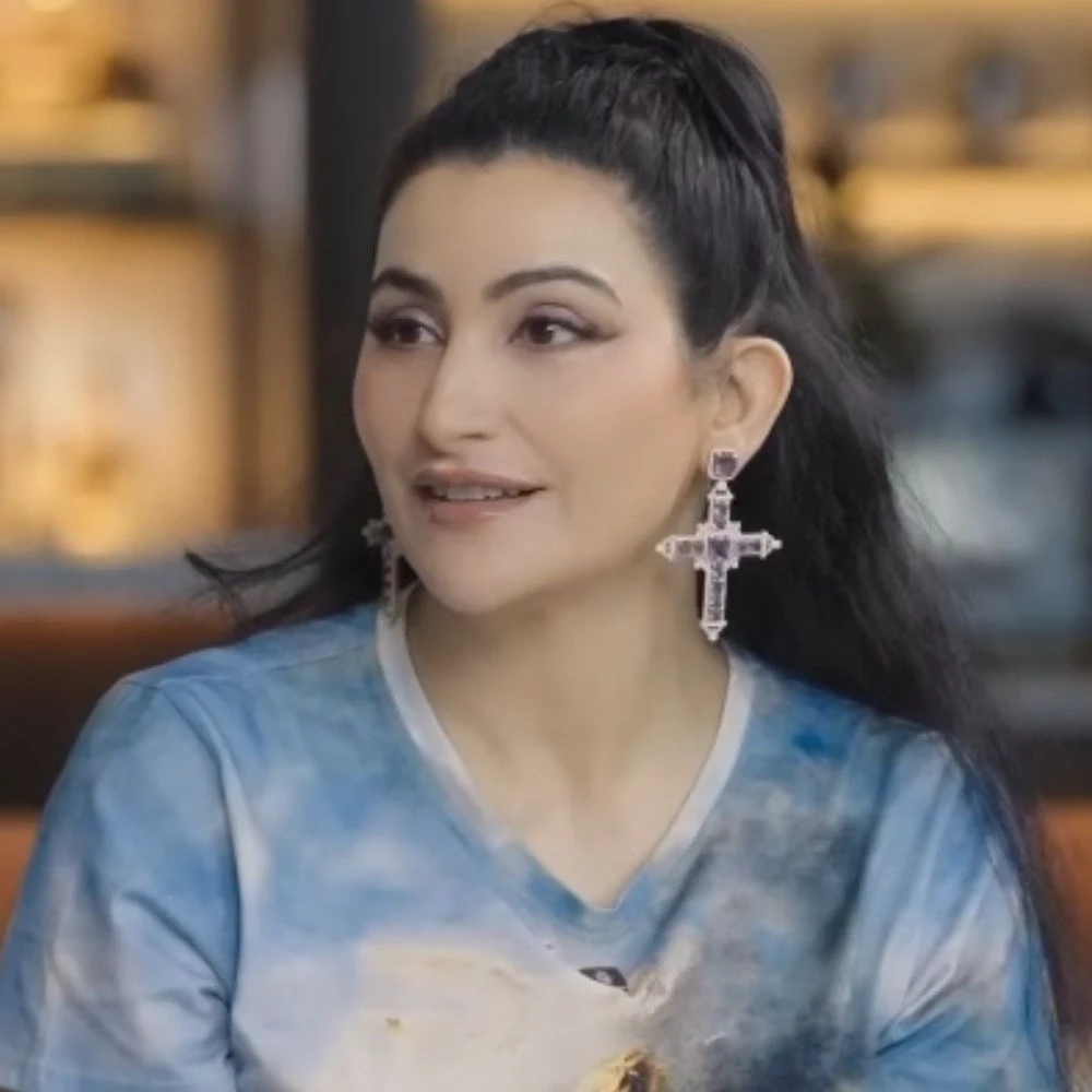 Shalini Passi reveals her secret to clear skin using garlic and healthy salad recipe Shalini Passi reveals her secret to clear skin using garlic and healthy salad recipe