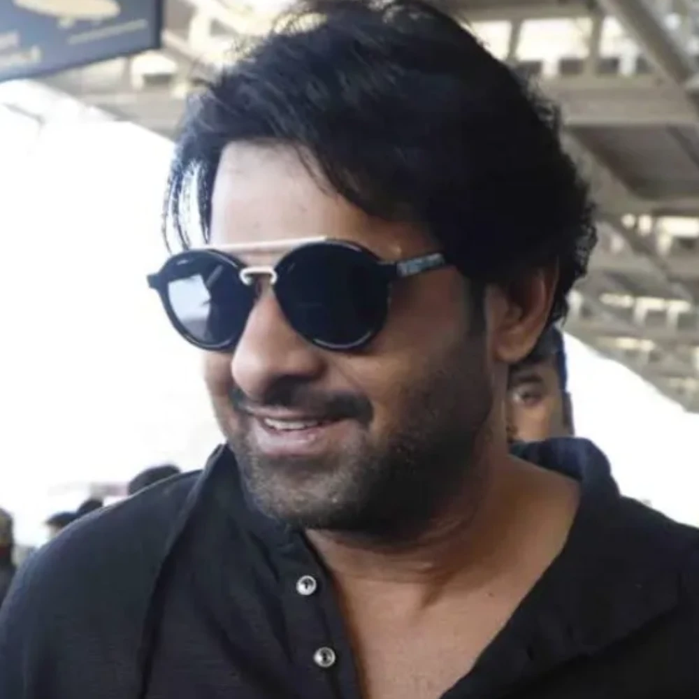 Bhushan Kumar's Spirit: Sandeep Reddy Vanga introduces Prabhas as ‘India's Biggest Superstar’; Prakash Raj, Vivek Oberoi join cast Bhushan Kumar's Spirit: Sandeep Reddy Vanga introduces Prabhas as ‘India's Biggest Superstar’; Prakash Raj, Vivek Oberoi join cast