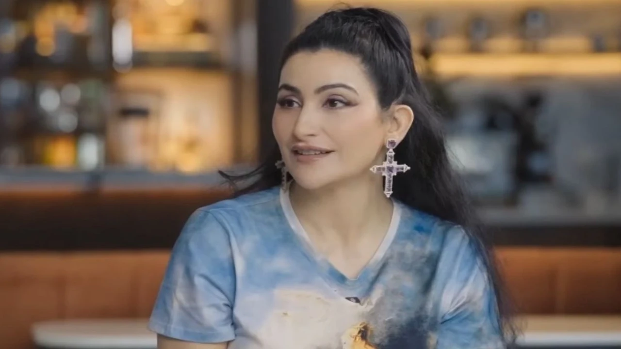 Shalini Passi (via YouTube/Pinkvilla) (Image Courtesy: YouTube)