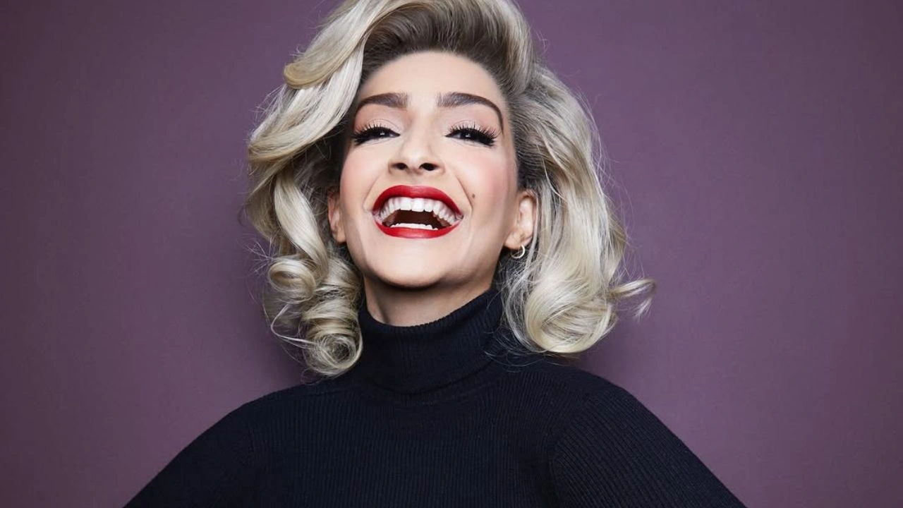 Sonam Kapoor (via Instagram) Sonam Kapoor (via Instagram)