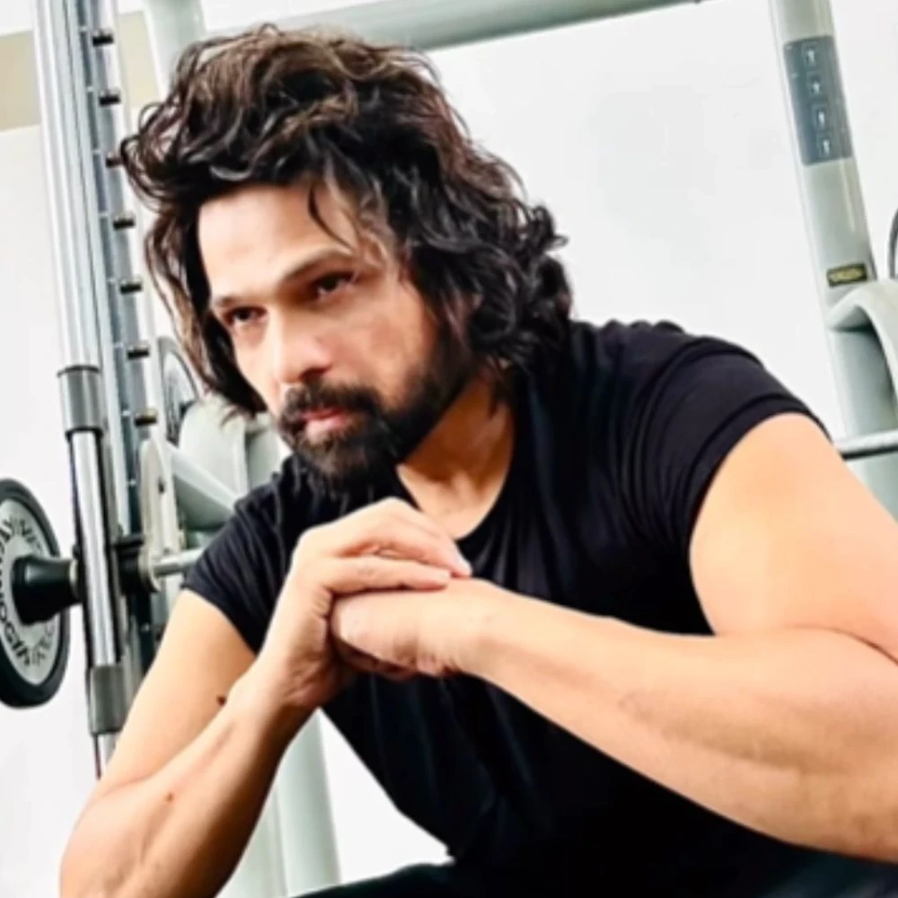Himesh Reshammiya’s 20 kg Weight Loss Transformation: Singer who swears by dumbbells while jamming to Tandoori Nights Himesh Reshammiya’s 20 kg Weight Loss Transformation: Singer who swears by dumbbells while jamming to Tandoori Nights