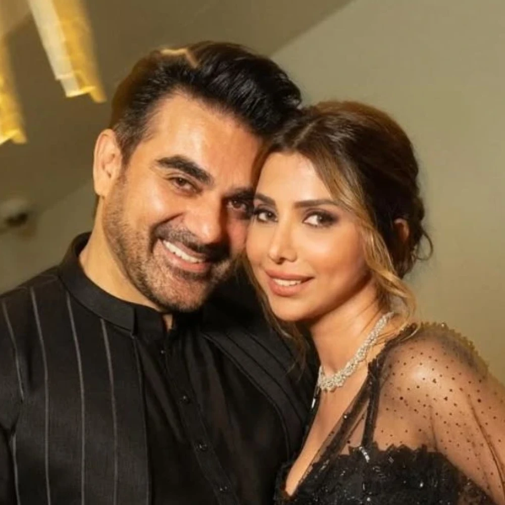 Arbaaz Khan and wife Sshura Khan get ready to welcome first child, watch to-be-parents enter hospital for delivery