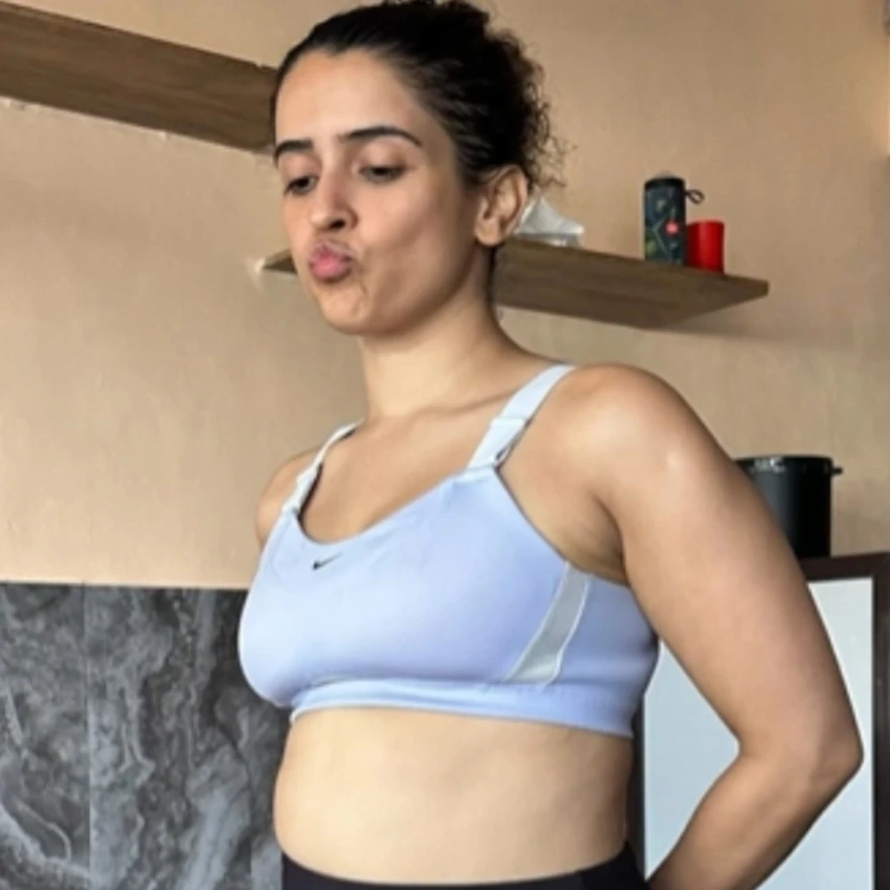 From 56 kilos Sanya Malhotra to sizzling Ananya in Sunny Sanskari Ki Tulsi Kumari: Here’s how she achieved it in just 3 months From 56 kilos Sanya Malhotra to sizzling Ananya in Sunny Sanskari Ki Tulsi Kumari: Here’s how she achieved it in just 3 months